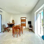Sunny Hill Jerzu